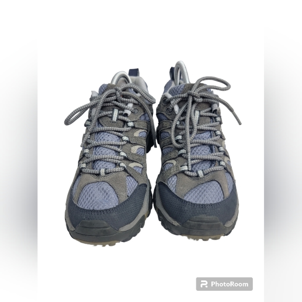 Merrell woman's Size 8.5 Baby blue and grey.  These are in great condition.